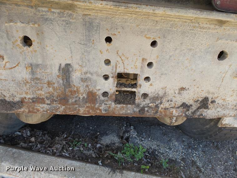 image for item DB7171 1987 Freightliner FLC dump truck