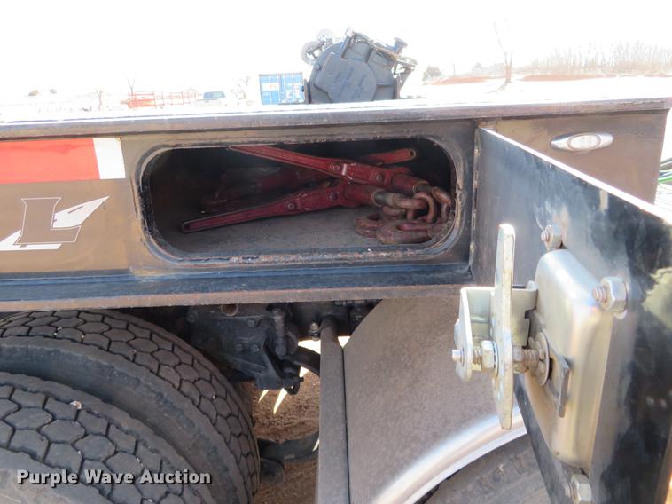 image for item DC0917 2016 Landoll 440A tilt deck trailer