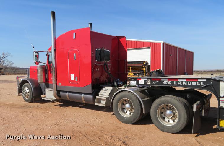 image for item DC0918 2006 Peterbilt 379 semi truck