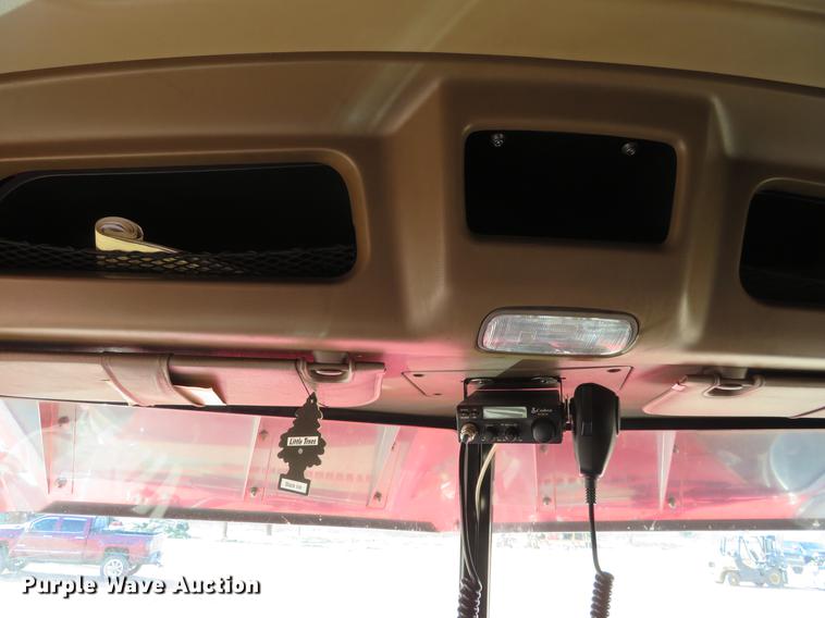 image for item DC0918 2006 Peterbilt 379 semi truck