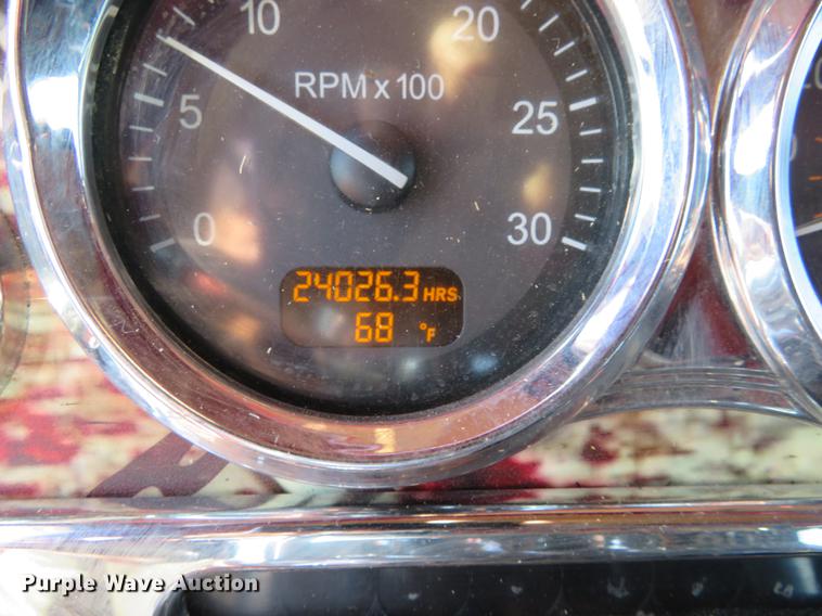 image for item DC0918 2006 Peterbilt 379 semi truck