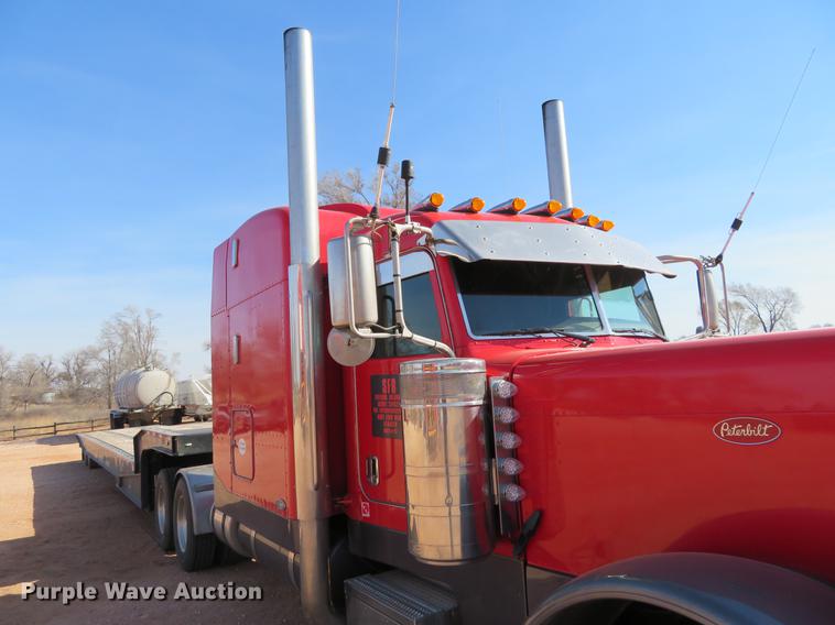 image for item DC0918 2006 Peterbilt 379 semi truck