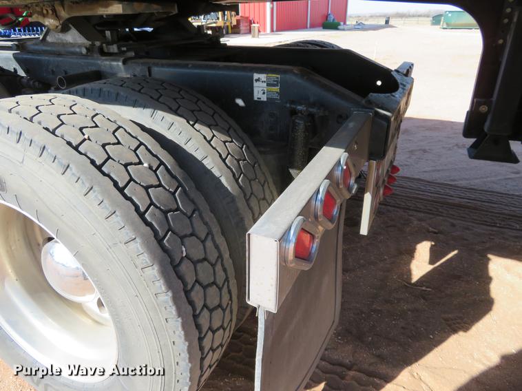 image for item DC0918 2006 Peterbilt 379 semi truck