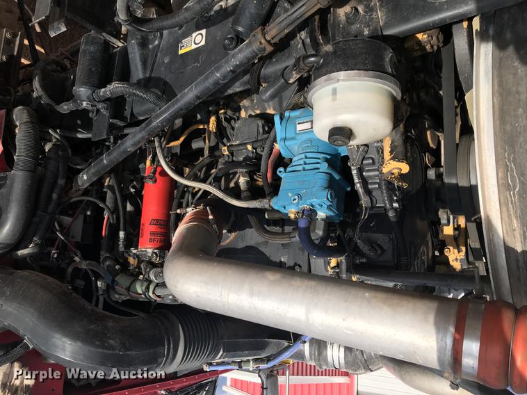 image for item DC0918 2006 Peterbilt 379 semi truck