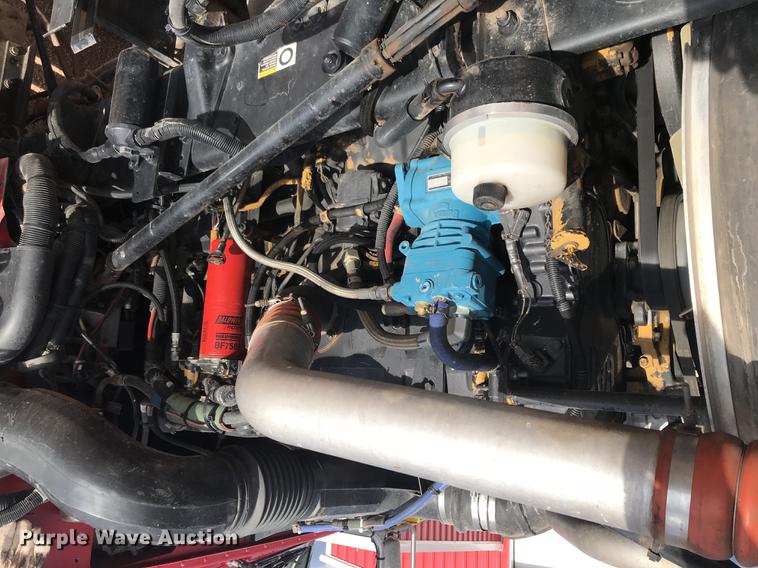 image for item DC0918 2006 Peterbilt 379 semi truck