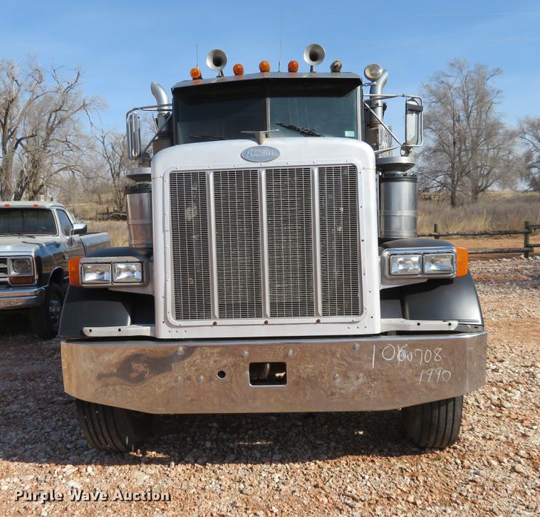 image for item DC0920 1990 Peterbilt 379 dump truck