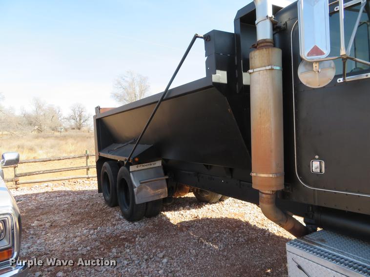 image for item DC0920 1990 Peterbilt 379 dump truck