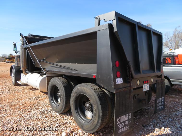 image for item DC0920 1990 Peterbilt 379 dump truck