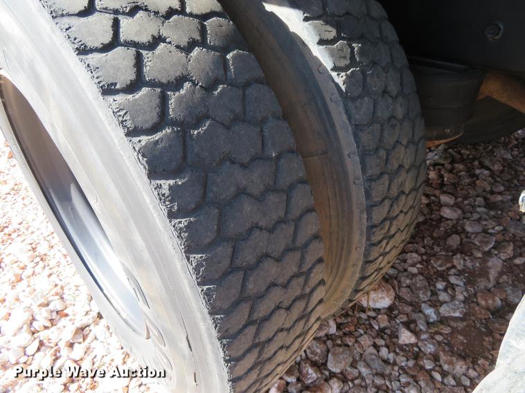 image for item DC0920 1990 Peterbilt 379 dump truck