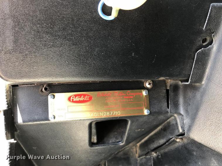 image for item DC0920 1990 Peterbilt 379 dump truck