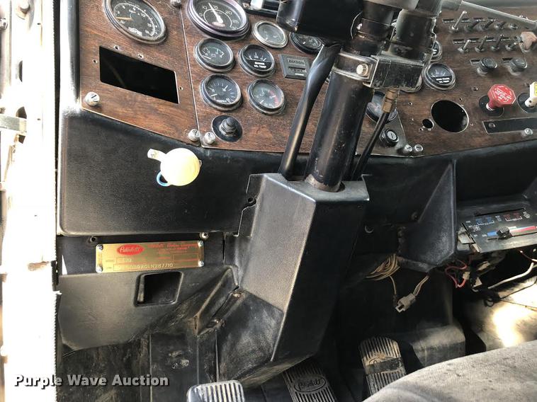 image for item DC0920 1990 Peterbilt 379 dump truck