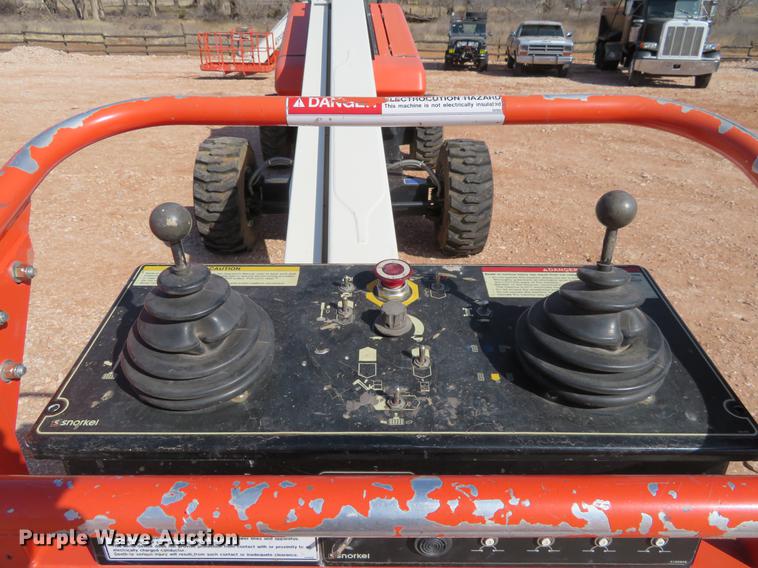 image for item DC0921 2014 Snorkel TB60 boom lift
