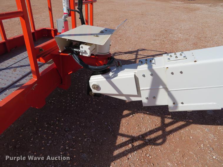 image for item DC0921 2014 Snorkel TB60 boom lift
