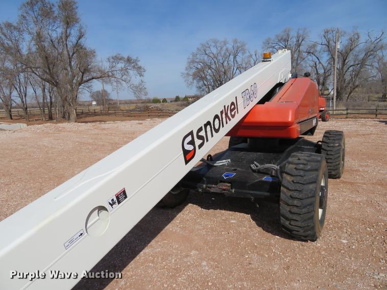 image for item DC0921 2014 Snorkel TB60 boom lift