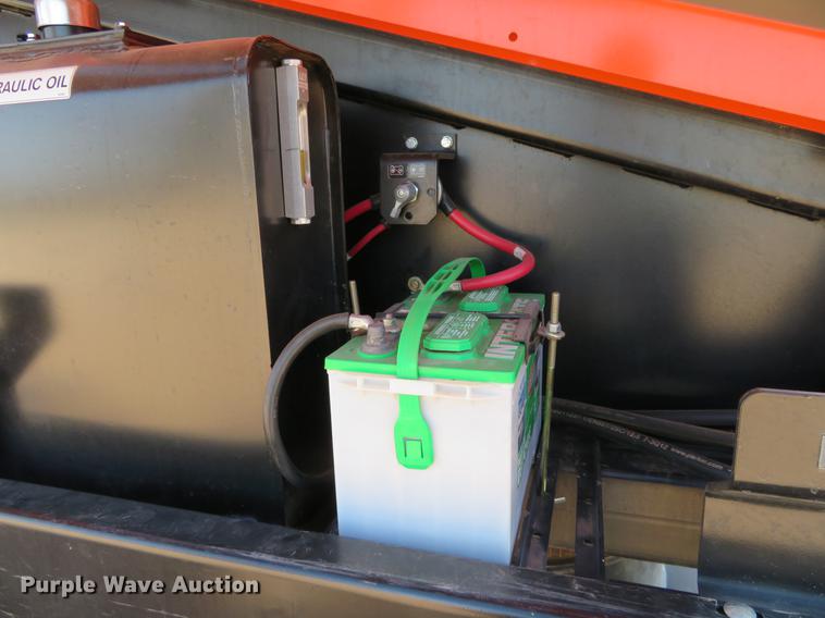 image for item DC0921 2014 Snorkel TB60 boom lift