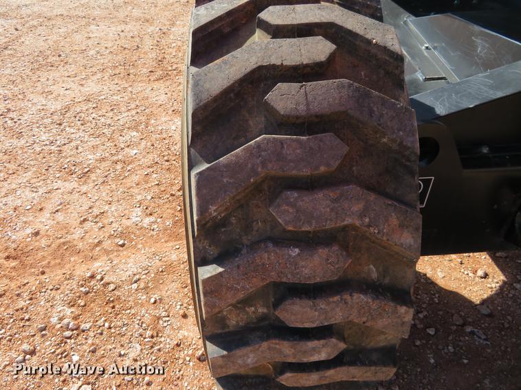 image for item DC0921 2014 Snorkel TB60 boom lift