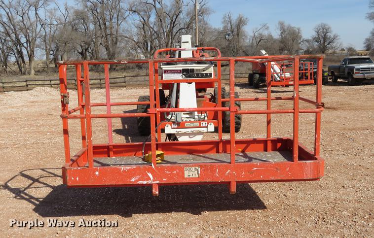 image for item DC0922 2005 Snorkel TB60 boom lift