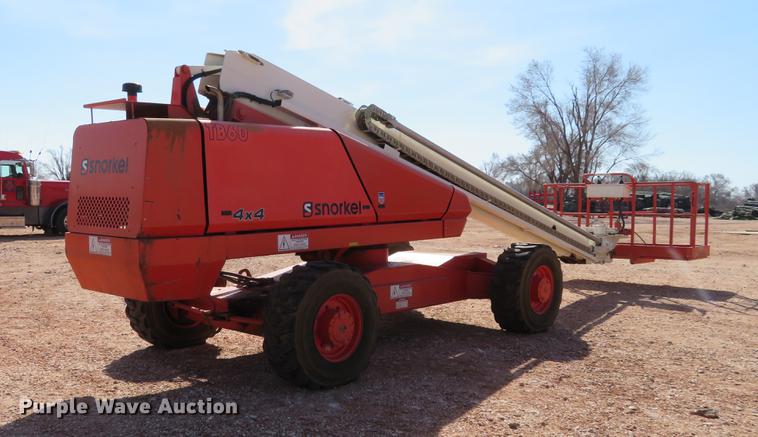 image for item DC0922 2005 Snorkel TB60 boom lift