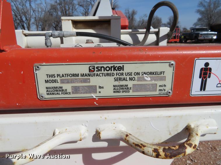 image for item DC0922 2005 Snorkel TB60 boom lift