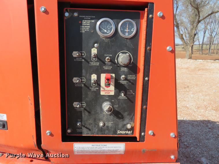 image for item DC0922 2005 Snorkel TB60 boom lift