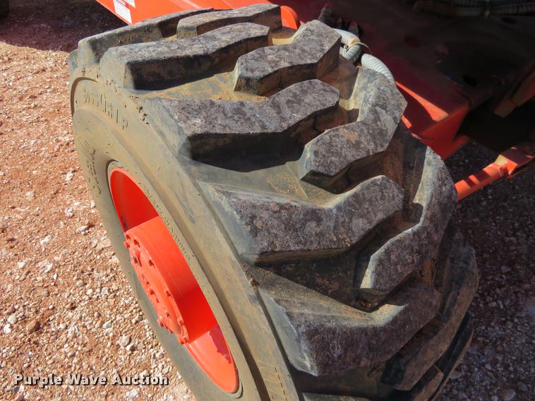 image for item DC0922 2005 Snorkel TB60 boom lift