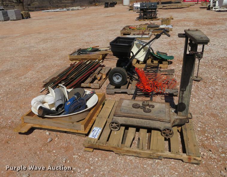 image for item DC0927 Tools