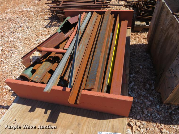 image for item DC0931 (8) pallets of re-bar