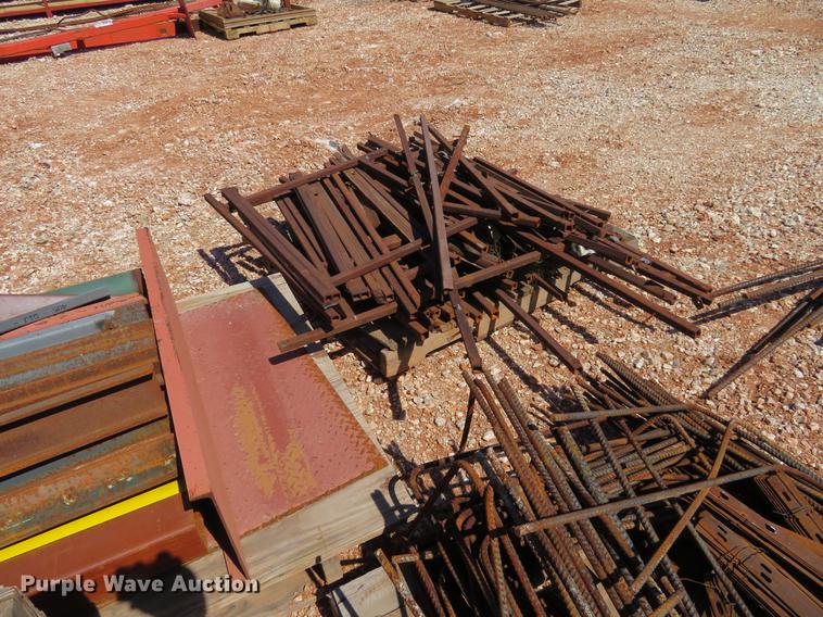 image for item DC0931 (8) pallets of re-bar