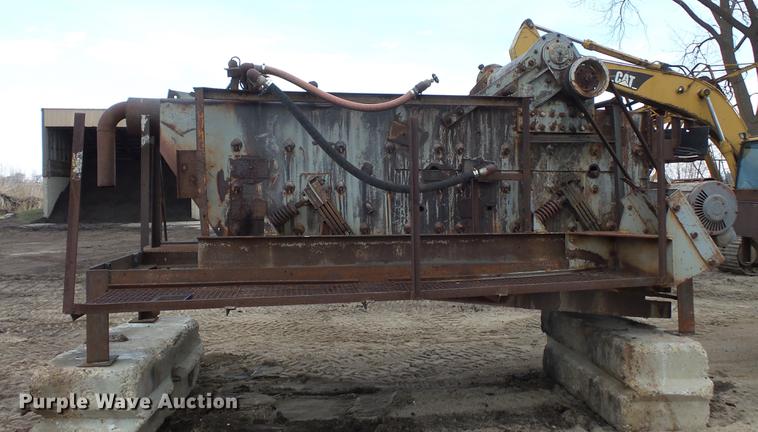 image for item DC1207 Cedarapids vibratory screen