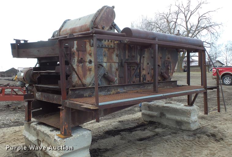 image for item DC1207 Cedarapids vibratory screen