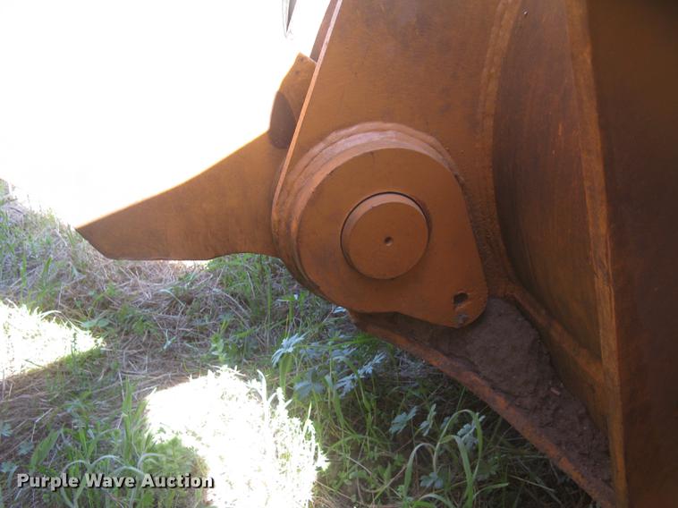 image for item DC2273 Case 921C wheel loader