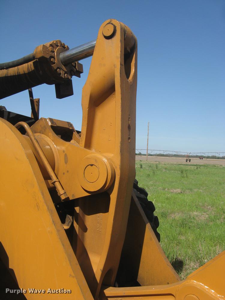 image for item DC2273 Case 921C wheel loader