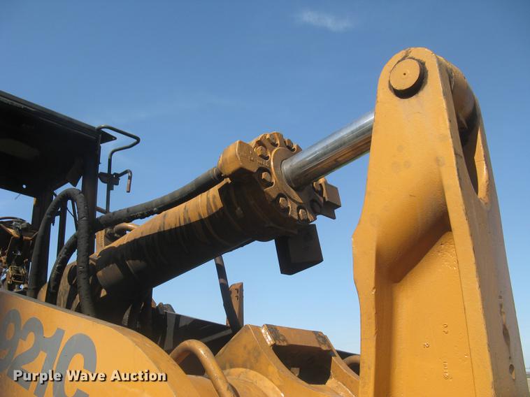 image for item DC2273 Case 921C wheel loader