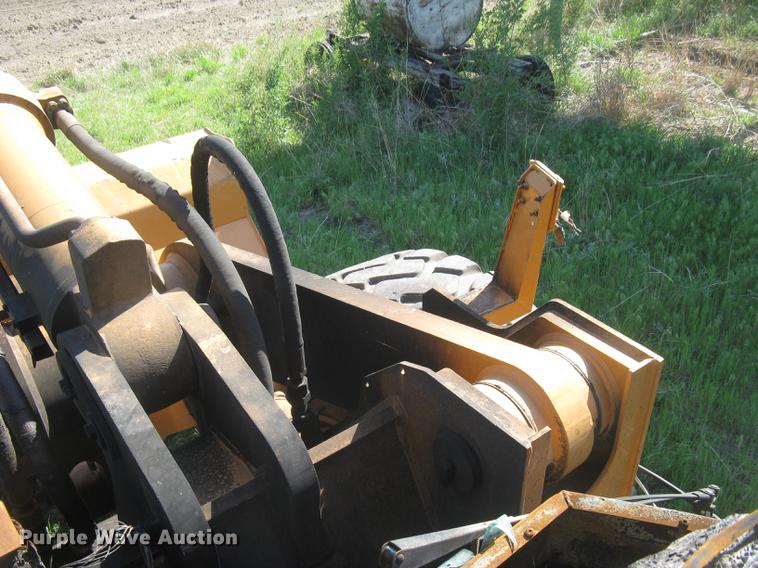 image for item DC2273 Case 921C wheel loader