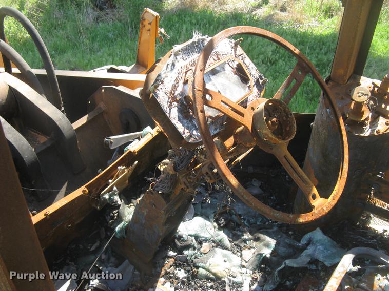 image for item DC2273 Case 921C wheel loader