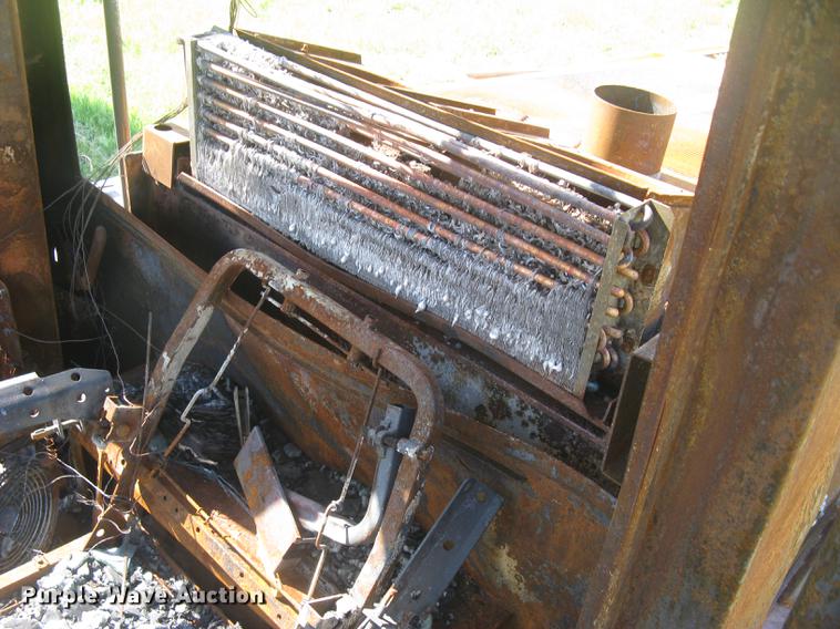 image for item DC2273 Case 921C wheel loader