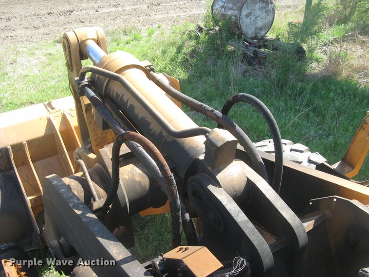 image for item DC2273 Case 921C wheel loader