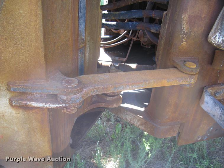 image for item DC2273 Case 921C wheel loader