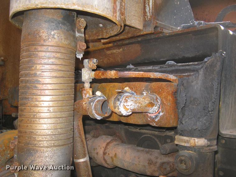 image for item DC2273 Case 921C wheel loader