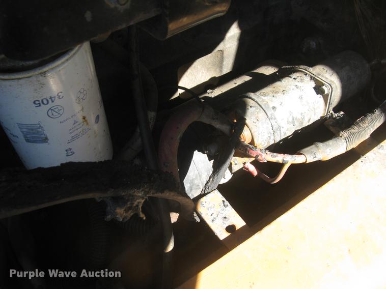 image for item DC2273 Case 921C wheel loader