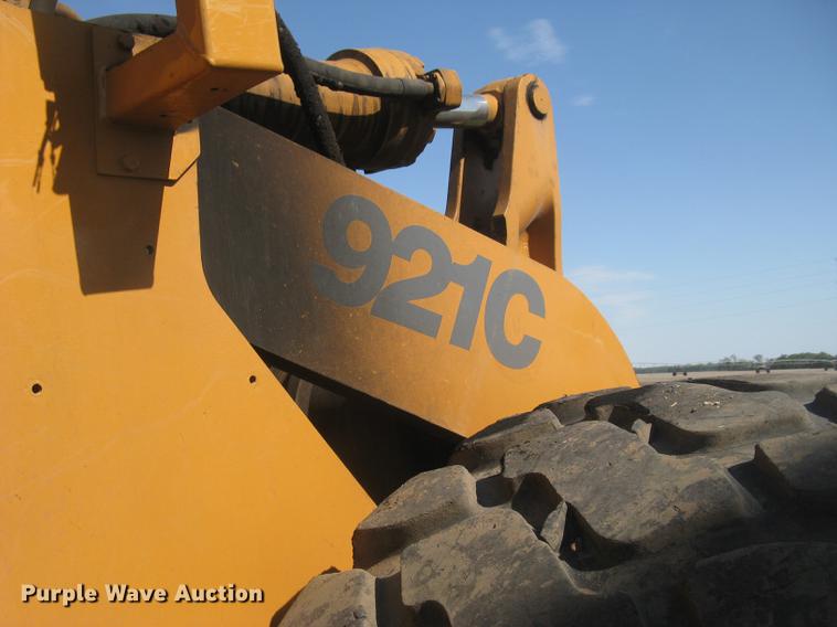 image for item DC2273 Case 921C wheel loader