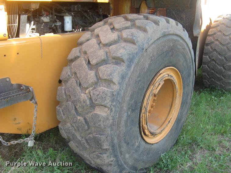 image for item DC2273 Case 921C wheel loader