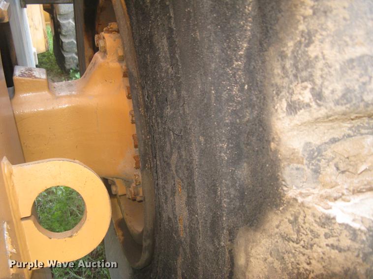 image for item DC2273 Case 921C wheel loader