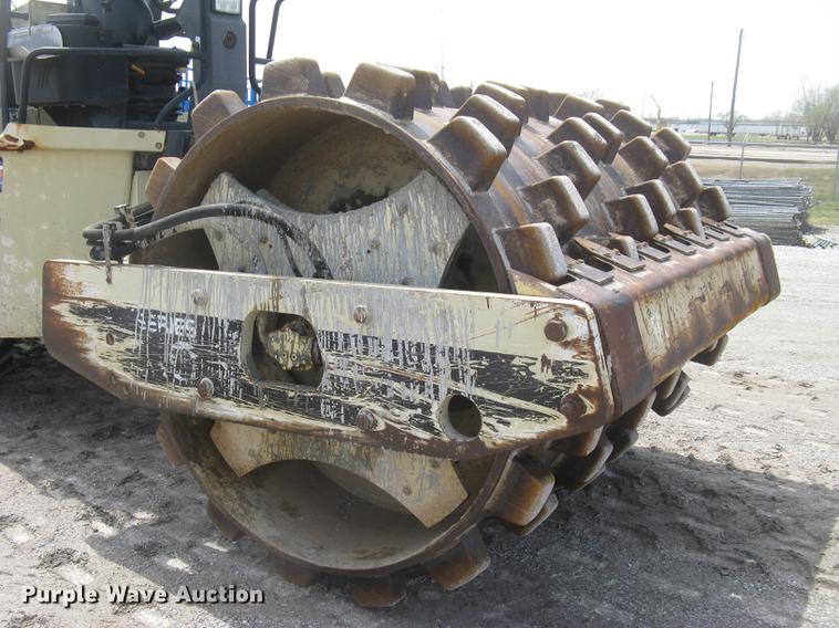 image for item DC2274 1999 Ingersoll Rand SD110F ProPac vibratory single drum roller