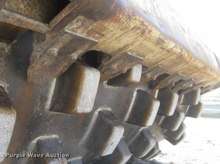 image for item DC2274 1999 Ingersoll Rand SD110F ProPac vibratory single drum roller