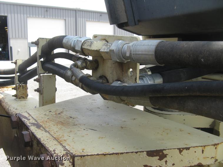 image for item DC2274 1999 Ingersoll Rand SD110F ProPac vibratory single drum roller