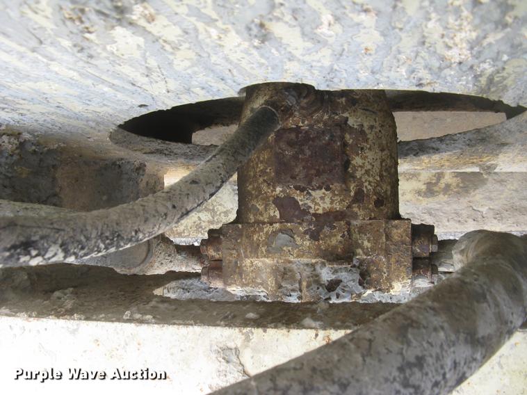 image for item DC2274 1999 Ingersoll Rand SD110F ProPac vibratory single drum roller