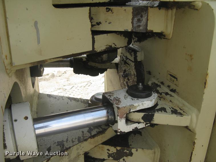 image for item DC2274 1999 Ingersoll Rand SD110F ProPac vibratory single drum roller