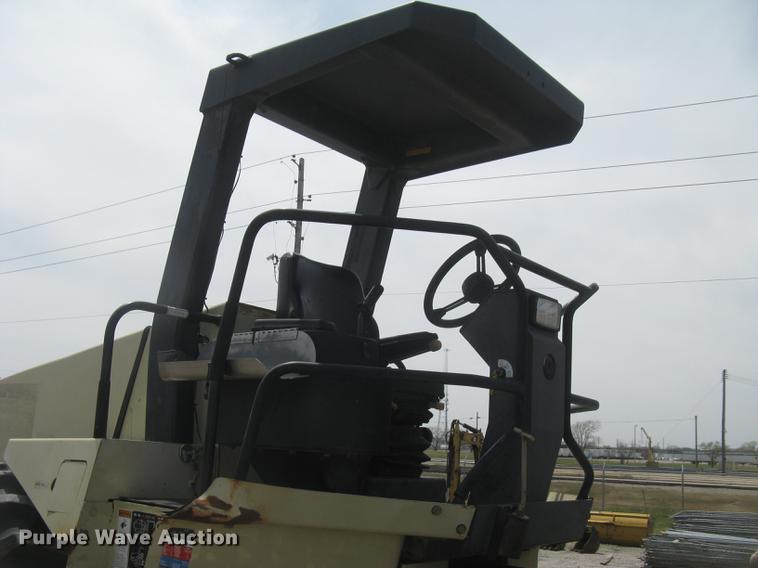 image for item DC2274 1999 Ingersoll Rand SD110F ProPac vibratory single drum roller