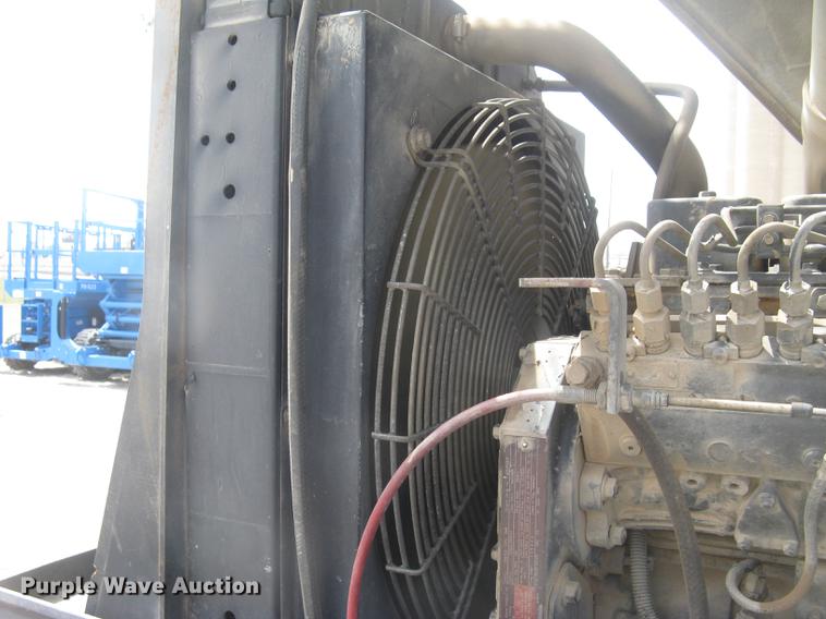 image for item DC2274 1999 Ingersoll Rand SD110F ProPac vibratory single drum roller